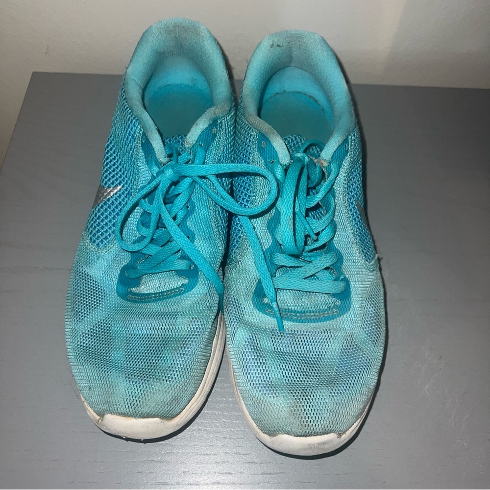 Blue Nike Tennis Shoes 9.5
